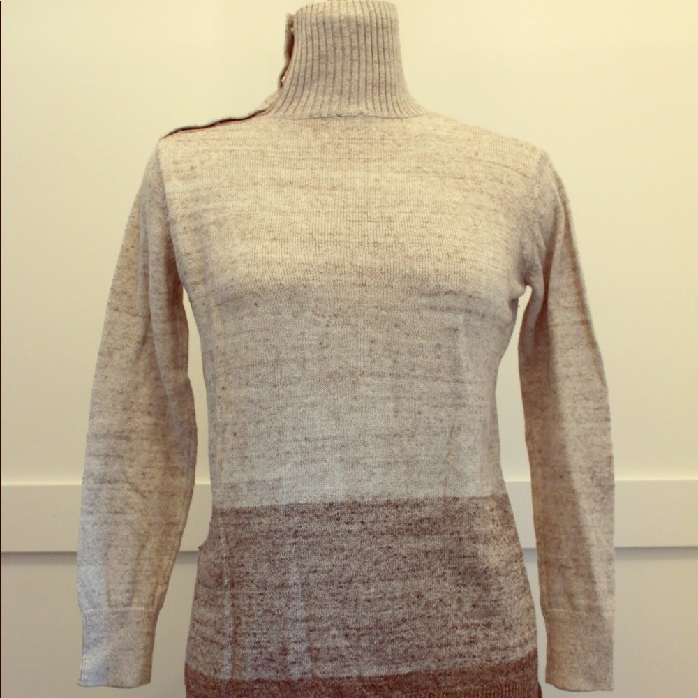 Ombré striped turtleneck sweater w/ button detail